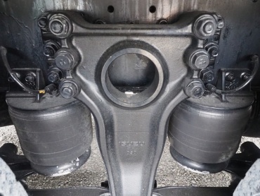 いすゞ ギガ ウイング車 大型 PDG-CYJ77W8 年式 H22 [写真21]