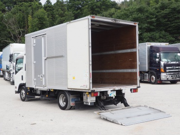 いすゞ エルフ バン車 小型 TKG-NPR85AN 年式 H26 [写真20]