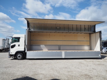 いすゞ ギガ ウイング車 大型 2PG-CYJ77C 年式 H30 [写真22]