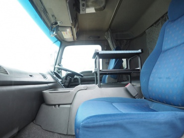 いすゞ ギガ ウイング車 大型 LKG-CYL77A 年式 H23 [写真16]