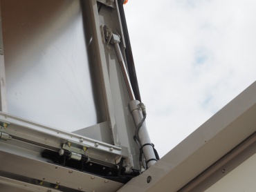 いすゞ フォワード ウイング車 中型 TKG-FRR90T2 年式 H27 [写真25]