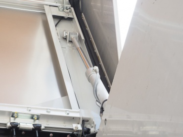 いすゞ フォワード ウイング車 中型 TKG-FRR90T2 年式 H27 [写真17]