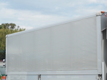 いすゞ フォワード ウイング車 中型 TKG-FRR90T2 年式 H27 [写真09]