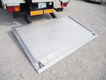 三菱ふそう ファイター ウイング車 中型 PDG-FK61F 年式 H19 [写真07]