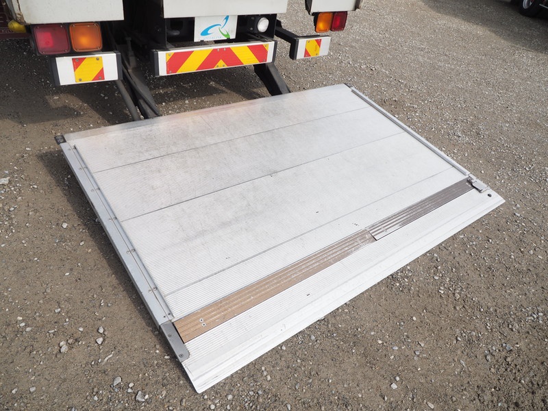 いすゞ フォワード ウイング車 中型 TKG-FRR90S2 年式 H25[写真34]