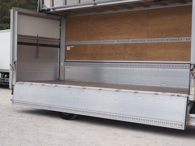 いすゞ フォワード ウイング車 中型 TKG-FRR90S2 年式 H26[写真12]