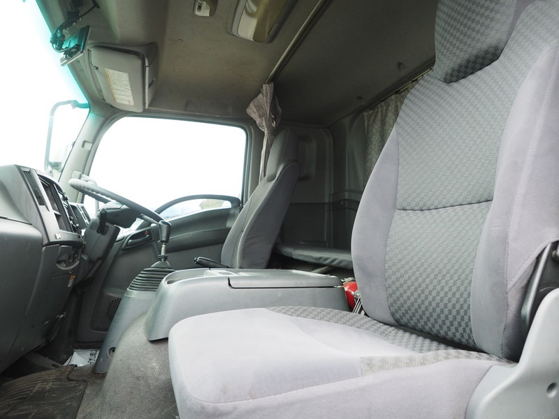 いすゞ フォワード ウイング車 中型 PDG-FRR34S2 年式 H22[写真24]