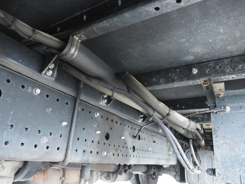 いすゞ フォワード ウイング車 中型 PDG-FRR34S2 年式 H22[写真25]