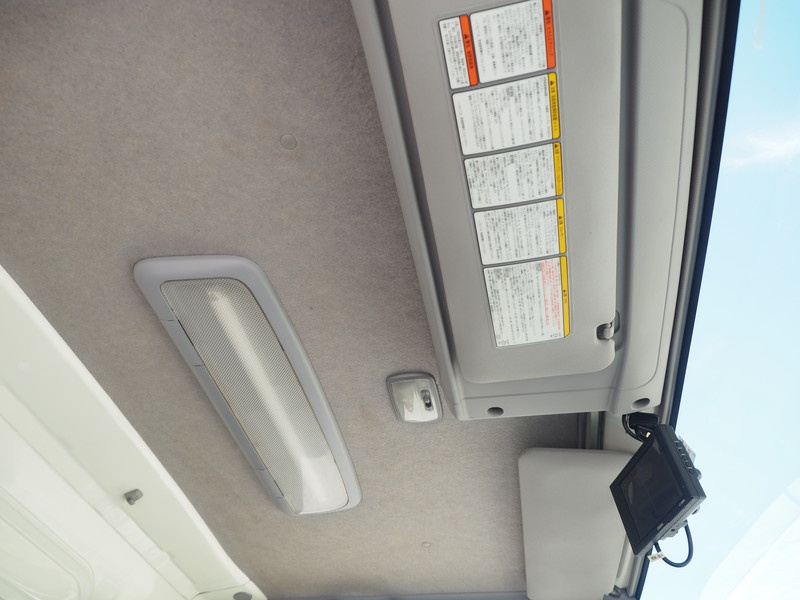 いすゞ エルフ バン車 小型 BKG-NMR85AN 年式 H23[写真20]