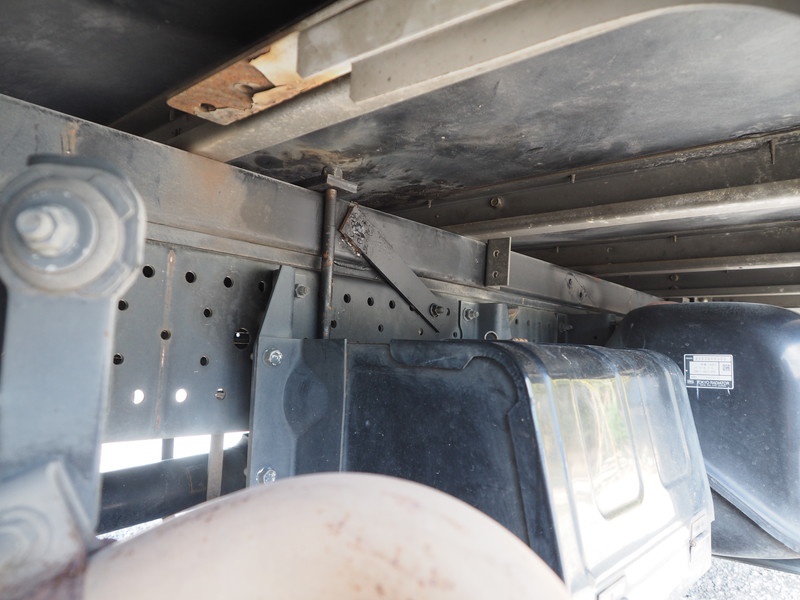 いすゞ エルフ バン車 小型 BKG-NMR85AN 年式 H23[写真23]