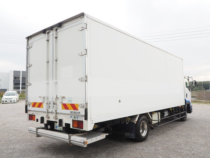 いすゞ フォワード 冷凍バン 中型 TKG-FRR90T2 年式 H25[写真05]