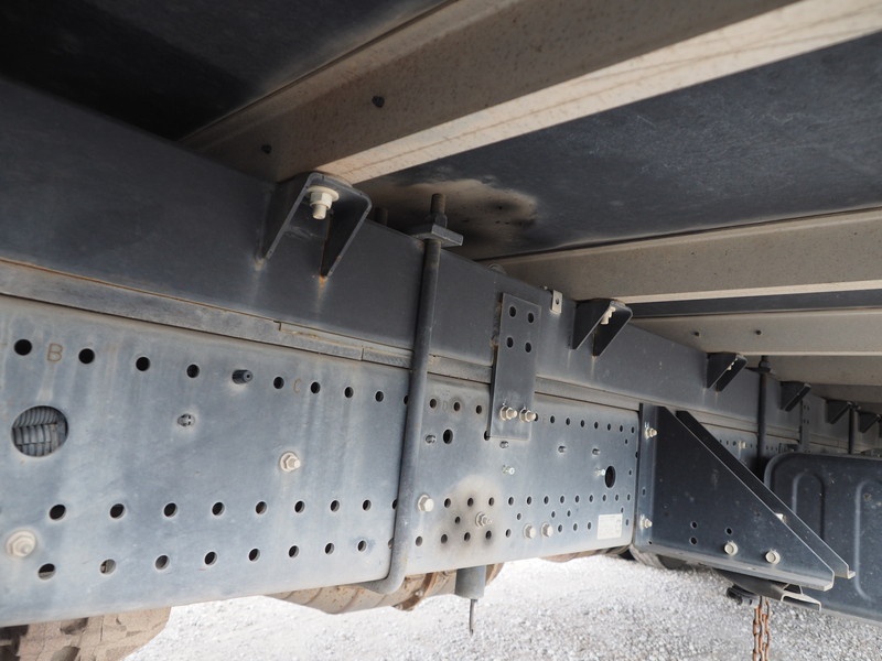 いすゞ フォワード 冷凍バン 中型 TKG-FRR90T2 年式 H25[写真26]