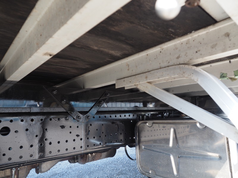 いすゞ フォワード 平ボディ 中型 PDG-FRR34S2 年式 H21[写真18]