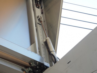 日野 グランドプロフィア ウイング車 大型 LKG-FW1EXBG 年式 H23 [写真17]