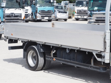 いすゞ エルフ 平ボディ 小型 SKG-NLR85AR 年式 H23 [写真09]