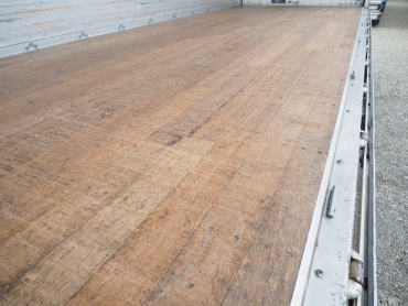 いすゞ フォワード ウイング車 中型 PDG-FRR34S2 年式 H22 [写真17]