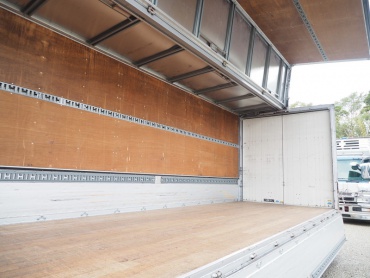 いすゞ フォワード ウイング車 中型 PDG-FRR34S2 年式 H22 [写真15]