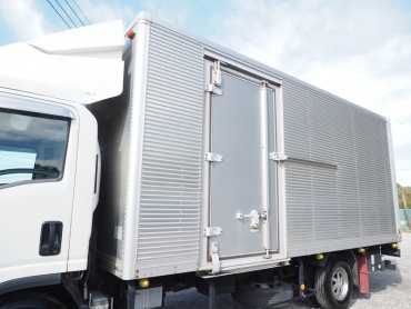 いすゞ エルフ バン車 小型 SKG-NPR85YN 年式 H23 [写真07]