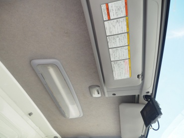 いすゞ エルフ バン車 小型 BKG-NMR85AN 年式 H23 [写真20]