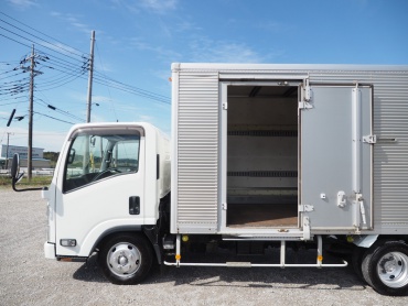 いすゞ エルフ バン車 小型 BKG-NMR85AN 年式 H23 [写真08]