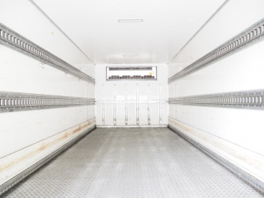 いすゞ フォワード 冷凍バン 中型 TKG-FRR90T2 年式 H25 [写真10]