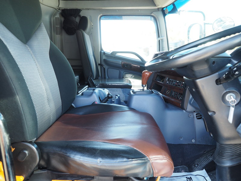 日野 グランドプロフィア ウイング車 大型 BKG-FW1EXYG 年式 H20[写真23]