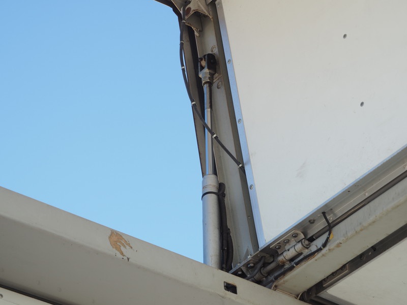 日野 グランドプロフィア ウイング車 大型 BKG-FW1EXYG 年式 H20[写真09]