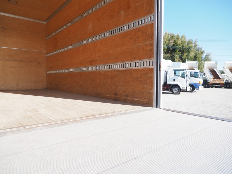 トヨタ ダイナ バン車 小型 TKG-XZU710 年式 H28[写真15]