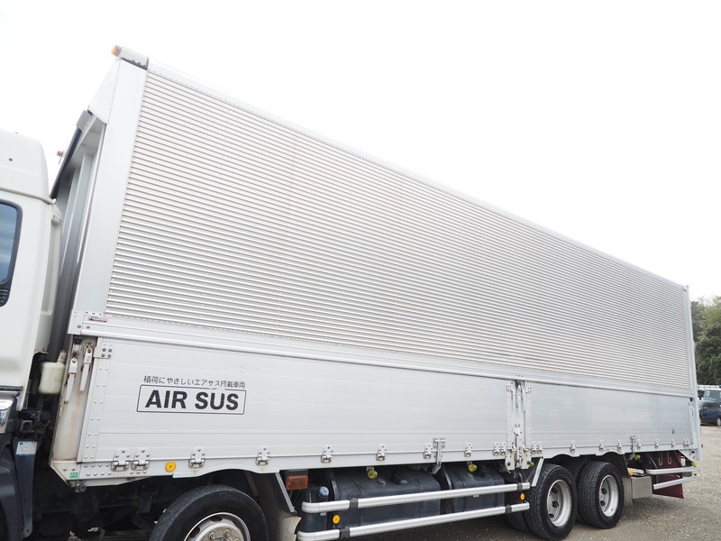 いすゞ ギガ ウイング車 大型 LKG-CYJ77A 年式 H23[写真10]