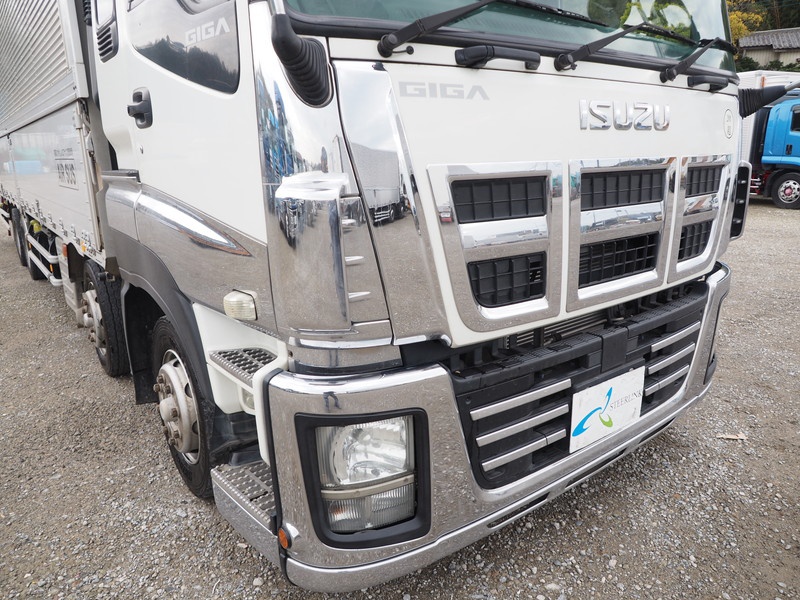いすゞ ギガ ウイング車 大型 LKG-CYJ77A 年式 H23[写真21]