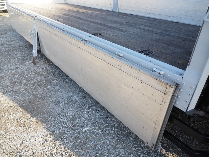 いすゞ フォワード 平ボディ 中型 PDG-FRR34S2 年式 H19[写真08]