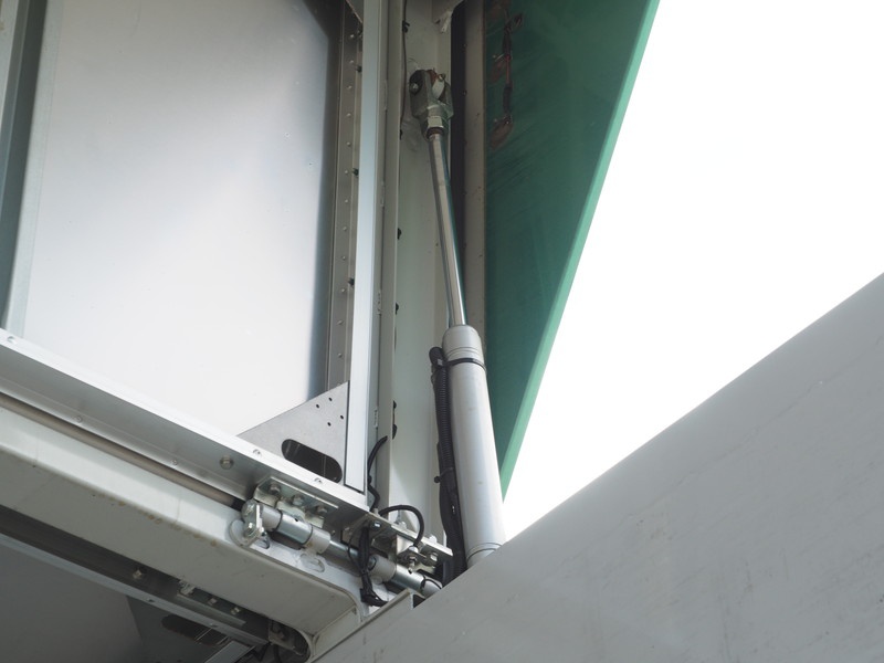 三菱ふそう スーパーグレート ウイング車 大型 QKG-FS55VZ 年式 H24[写真09]