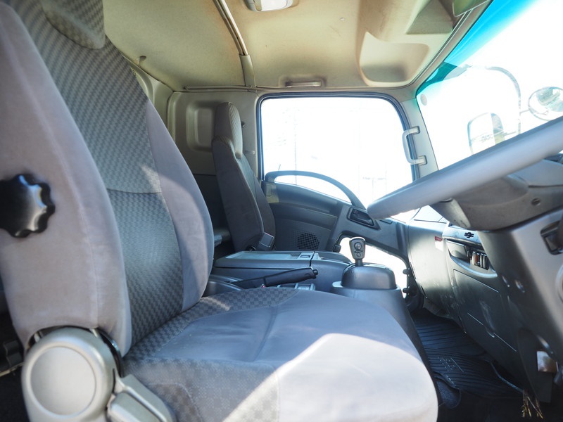 いすゞ フォワード 平ボディ 中型 TKG-FRR90S2 年式 H26[写真21]