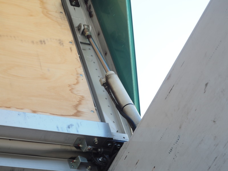 日野 プロフィア ウイング車 大型 QKG-FW1EXBG 年式 H24[写真09]