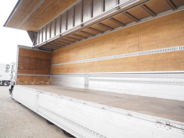 いすゞ ギガ ウイング車 大型 LKG-CYJ77A 年式 H23 [写真14]