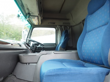 いすゞ ギガ ウイング車 大型 LKG-CYJ77A 年式 H23 [写真27]