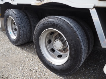 いすゞ ギガ ウイング車 大型 LKG-CYJ77A 年式 H23 [写真35]