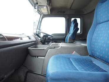 いすゞ ギガ ウイング車 大型 QKG-CYJ77A 年式 H26[写真19]