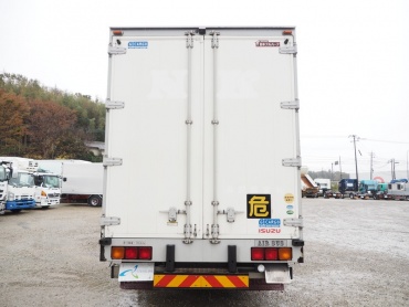 いすゞ ギガ ウイング車 大型 QKG-CYJ77A 年式 H26[写真04]