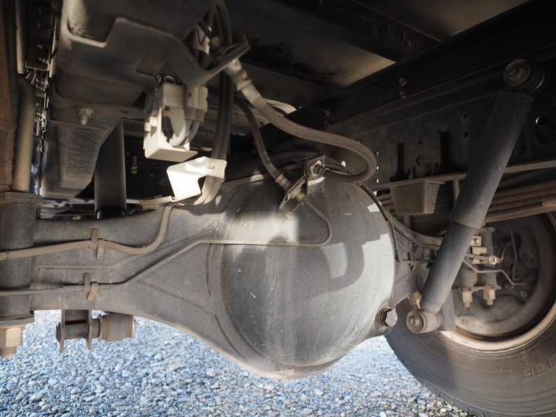 いすゞ エルフ ウイング車 小型 SKG-NPR85YN 年式 H25[写真33]