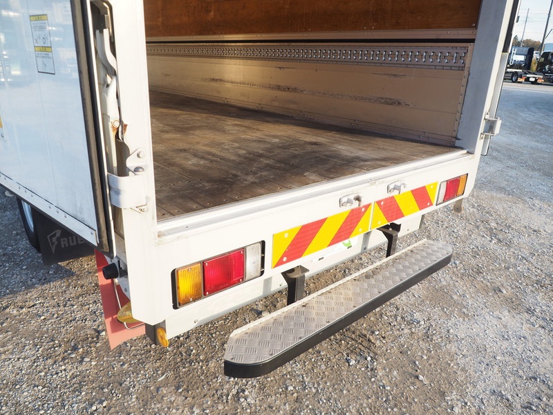 いすゞ エルフ ウイング車 小型 SKG-NPR85YN 年式 H25[写真23]