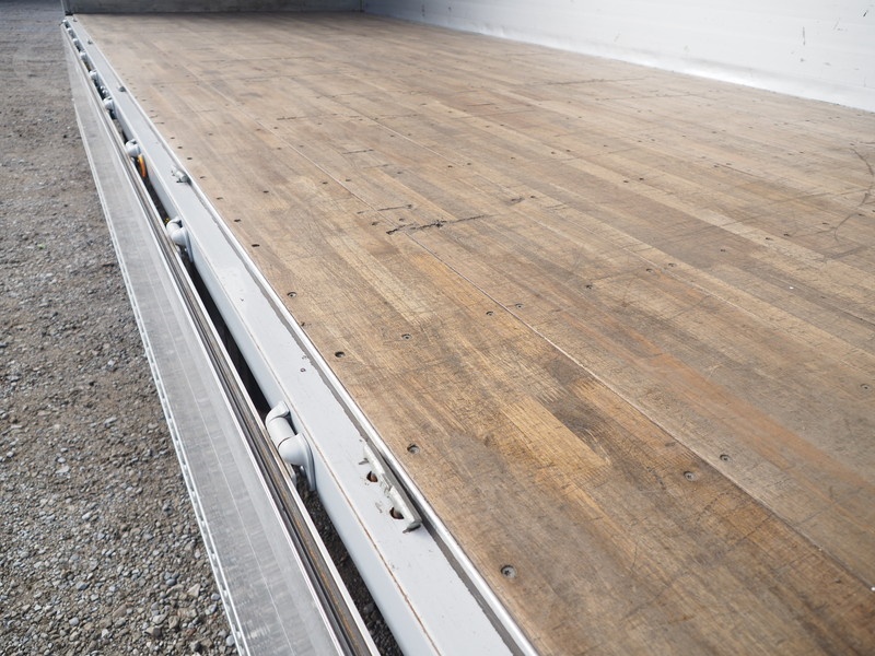 三菱ふそう ファイター ウイング車 中型 SKG-FK64F 年式 H23[写真18]