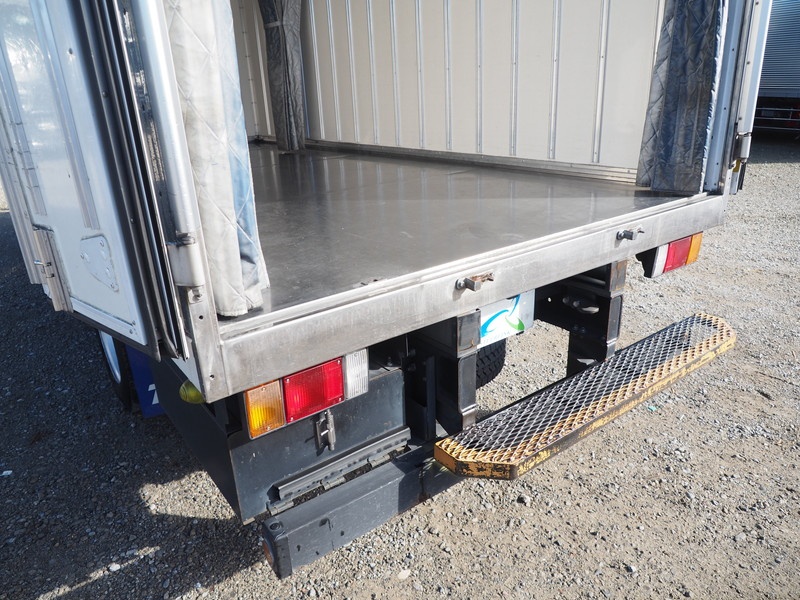 いすゞ エルフ 冷凍バン 小型 TKG-NPR85AN 年式 H26[写真16]