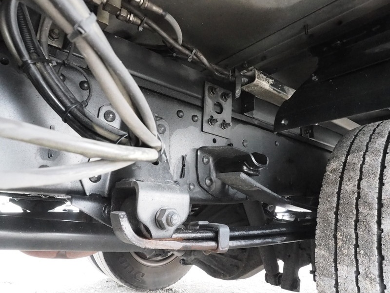 いすゞ エルフ ウイング車 小型 BKG-NPR85AN 年式 H22[写真30]