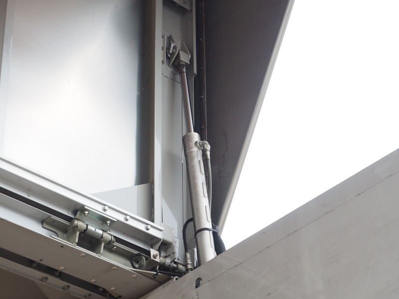 いすゞ フォワード ウイング車 中型 PKG-FRR90T2 年式 H20[写真09]