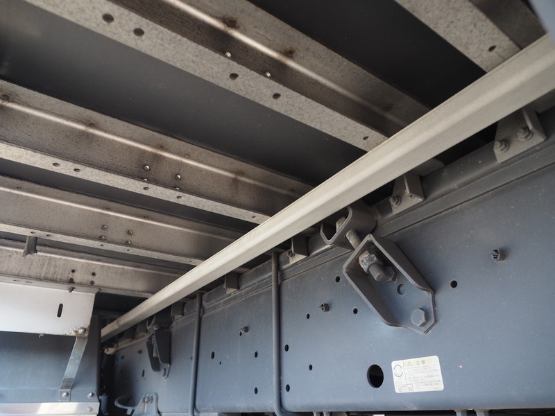 いすゞ ギガ ウイング車 大型 QKG-CYJ77A 年式 H25[写真41]