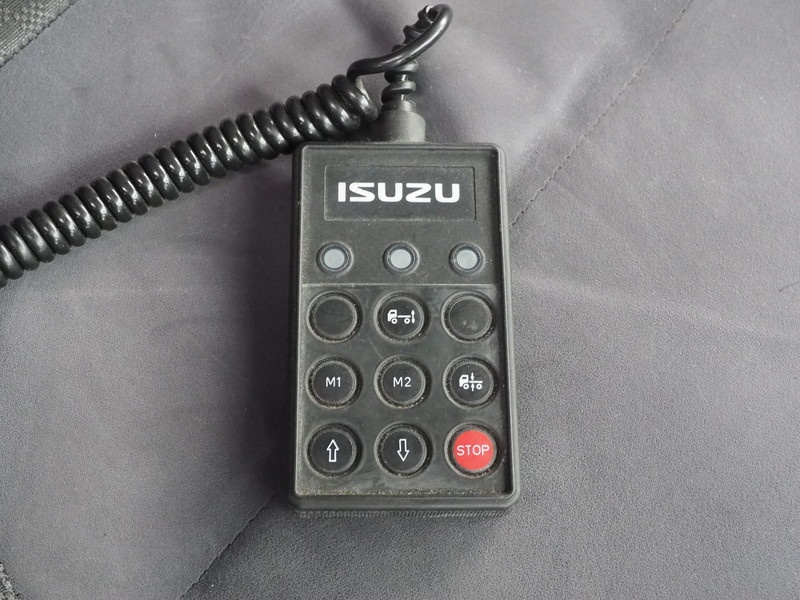 いすゞ フォワード 平ボディ 中型 TKG-FRR90T2 年式 H25[写真29]