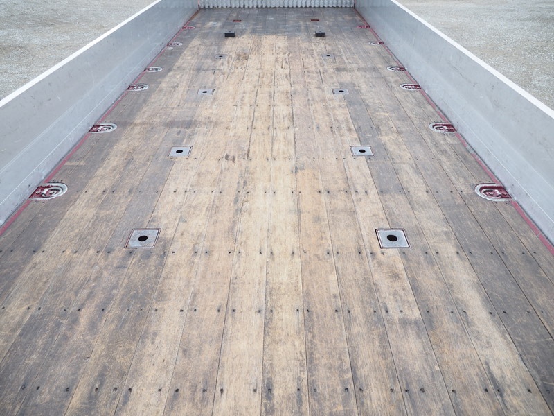 いすゞ フォワード 平ボディ 中型 TKG-FRR90T2 年式 H25[写真19]