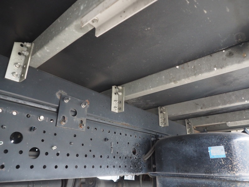 いすゞ フォワード バン車 中型 TKG-FRR90S2 年式 H26[写真23]