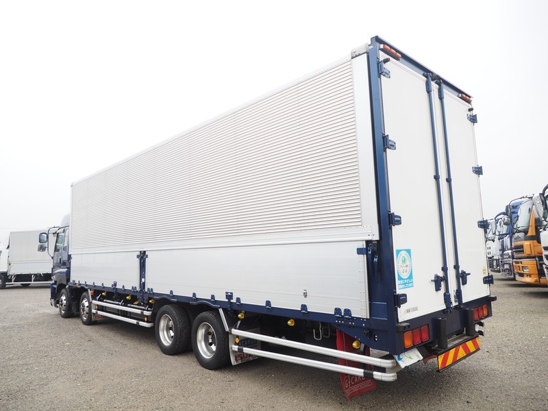 いすゞ ギガ ウイング車 大型 QKG-CYJ77A 年式 H27[写真06]